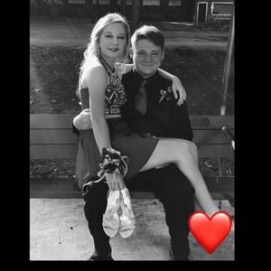 Meet your Posher, Dakota